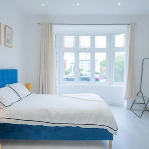 Apartment New One Bed Studio In The Lewisham Borough Free Parking!, London